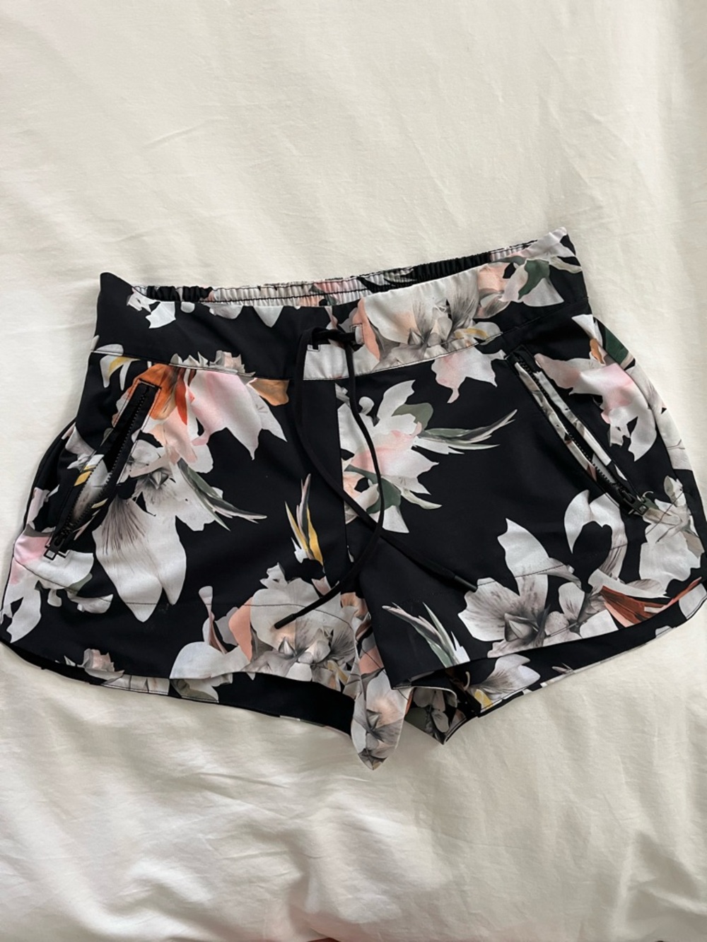 Athleta Women’s Black Floral Drawstring Shorts
